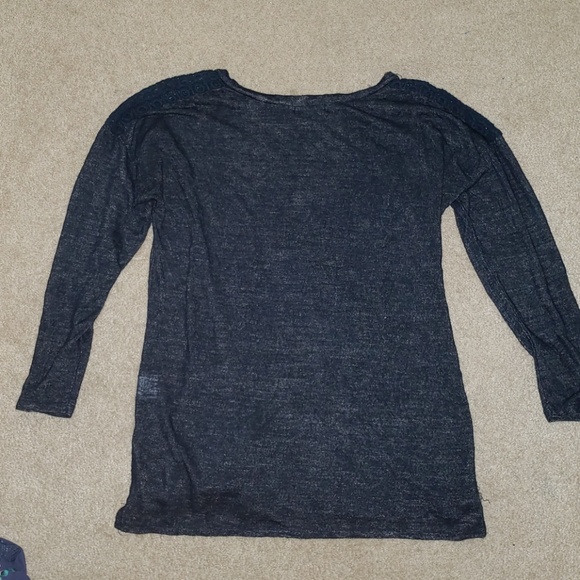 Top - Picture 2 of 2